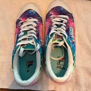 Fila women’s size 9 tie dye sneaker